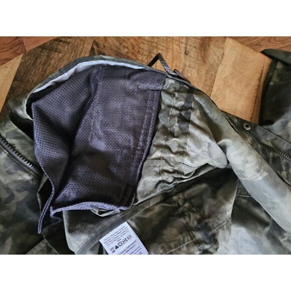 Eddie Bauer Womens Small Utility Jacket Green Camo Zipper Lightweight 4 Pockets - Picture 10 of 12